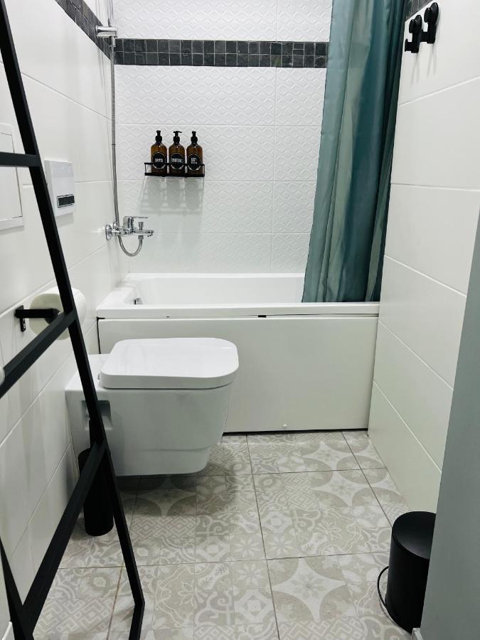 The Right Coast Apartment With Free Private Parking Riga Eksteriør bilde